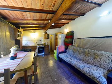 VENTA CASA QUINTA 4 AMBIENTES LA REJA PERMUTA