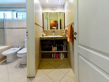 VENTA CASA QUINTA 4 AMBIENTES LA REJA PERMUTA