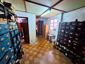 VENTA CASA CON DEPÓSITO Y COCHERA +DEPTO SAN JUSTO