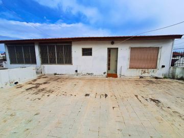 VENTA CASA CON DEPÓSITO Y COCHERA +DEPTO SAN JUSTO