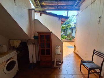 VENTA CASA CON DEPÓSITO Y COCHERA +DEPTO SAN JUSTO