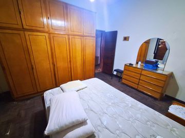VENTA CASA CON DEPÓSITO Y COCHERA +DEPTO SAN JUSTO