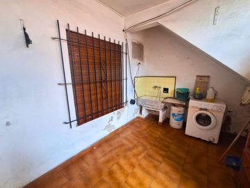 VENTA CASA CON DEPÓSITO Y COCHERA +DEPTO SAN JUSTO