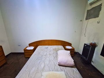 VENTA CASA CON DEPÓSITO Y COCHERA +DEPTO SAN JUSTO