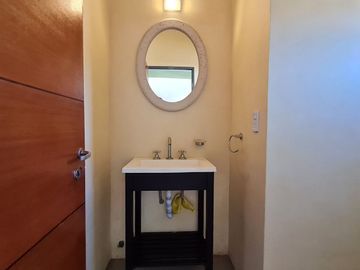 VENTA CASA 4 Amb GRAL LAS HERAS LOTE 1400m PERMUTA