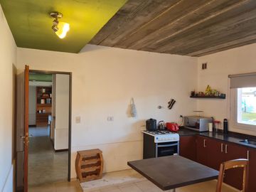VENTA CASA 4 Amb GRAL LAS HERAS LOTE 1400m PERMUTA