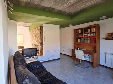 VENTA CASA 4 Amb GRAL LAS HERAS LOTE 1400m PERMUTA