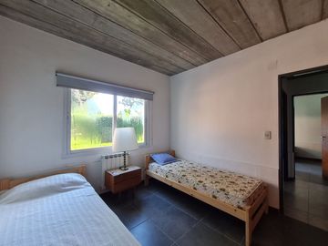 VENTA CASA 4 Amb GRAL LAS HERAS LOTE 1400m PERMUTA
