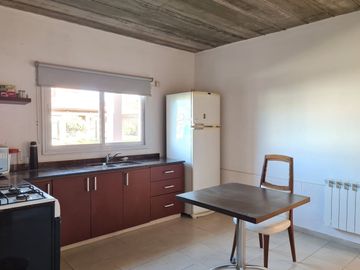 VENTA CASA 4 Amb GRAL LAS HERAS LOTE 1400m PERMUTA