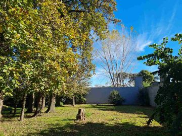 VENTA CASA 4 Amb GRAL LAS HERAS LOTE 1400m PERMUTA
