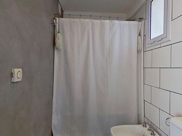 VENTA 2 AMB CASTELAR NORTE C/COCHERA