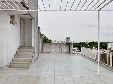 VENTA 2 AMB CASTELAR NORTE C/COCHERA