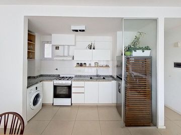 VENTA 2 AMB CASTELAR NORTE C/COCHERA