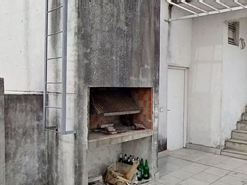 VENTA 2 AMB CASTELAR NORTE C/COCHERA