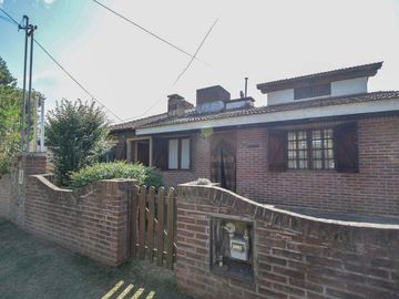 VENTA CASA 4 AMBIENTES EN SANTA CLARA DEL MAR