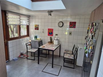 Casa en Venta en Linda casa en segura calle cercana a colegios y universidades