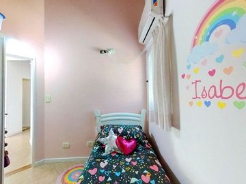 CASA 5 AMB EN VENTA EN BENAVIDEZ C/QUINCHO PILETA