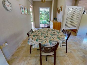 CASA 5 AMB EN VENTA EN BENAVIDEZ C/QUINCHO PILETA