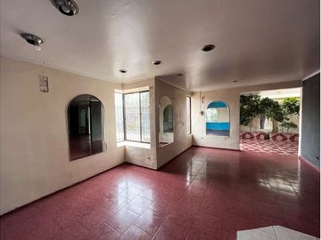 CASA PARA REMODELAR