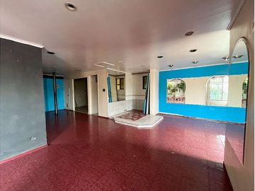 CASA PARA REMODELAR