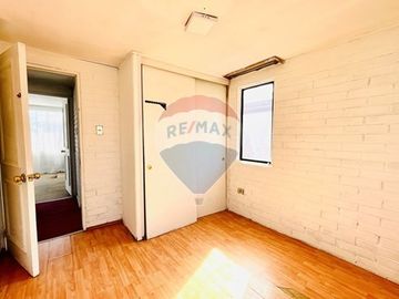 NUEVO PRECIO! Casa Aislada al interior Pasaje
