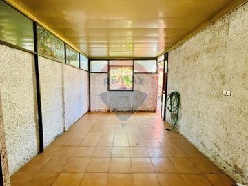 NUEVO PRECIO! Casa Aislada al interior Pasaje