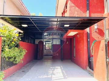 NUEVO PRECIO! Casa Aislada al interior Pasaje