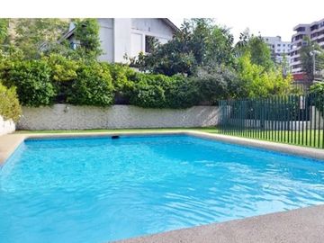 Hogar Ideal en Las Condes: Espacio y Confort