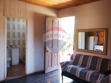 Local comercial con amplio sitio - Isla de Maipo