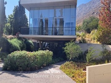 Departamento en Venta en San Carlos de Apoquindo con Carlos Peña