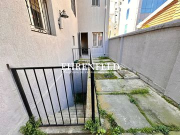 7 Norte, Viña del Mar. Casa con zonificación para giro comercial.