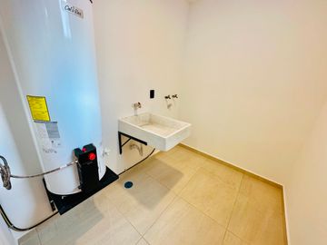 CASAS EN VENTA DE 3 NIVELES, 3 RECÁMARAS, JARDÍN, ROOF Y TERRAZA