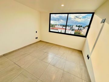 CASAS EN VENTA DE 3 NIVELES, 3 RECÁMARAS, JARDÍN, ROOF Y TERRAZA