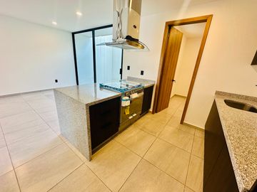 CASAS EN VENTA DE 3 NIVELES, 3 RECÁMARAS, JARDÍN, ROOF Y TERRAZA
