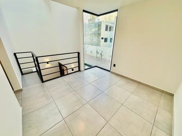CASAS EN VENTA DE 3 NIVELES, 3 RECÁMARAS, JARDÍN, ROOF Y TERRAZA