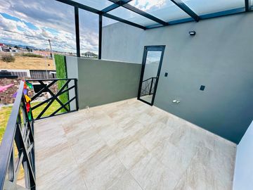 CASAS EN VENTA DE 3 NIVELES, 3 RECÁMARAS, JARDÍN, ROOF Y TERRAZA
