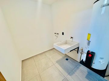 CASAS EN VENTA DE 3 NIVELES, 3 RECÁMARAS, JARDÍN, ROOF Y TERRAZA