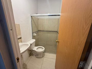 CASA EN VENTA LA RESERVA