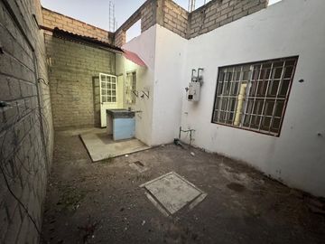 CASA EN VENTA LA RESERVA