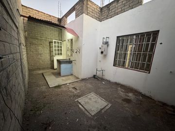 CASA EN VENTA LA RESERVA