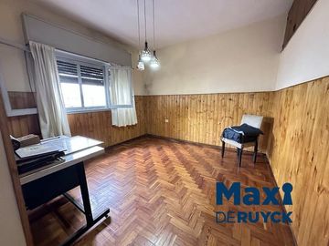Apta crédito a pasos del centro y Plaza Conesa