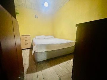 MACUL, J.M. CARRERA, PASAJE CERRADO