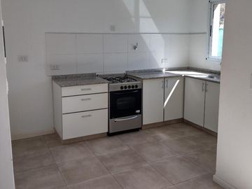 PH 3 ambientes en venta, planta baja con patio. Apto credito!