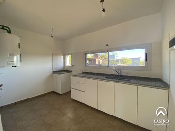 Casa en La Sebastiana, Villa de Merlo.