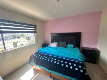 Casa en venta en fraccionamiento privado Cumbres Samsara sector Traviata.