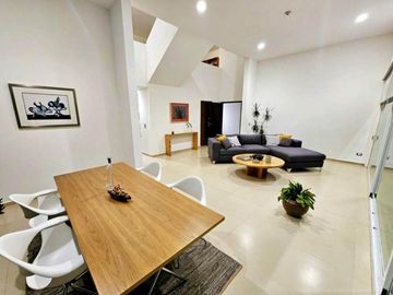 Se vende casa en Cañadas del Lago Corregidora. 2