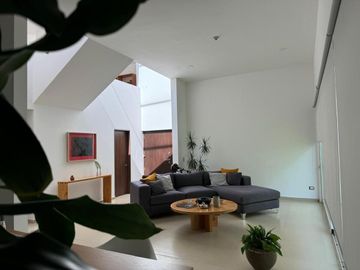 Se vende casa en Cañadas del Lago Corregidora. 2