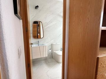 CASA EN VENTA EN JURICA. 12