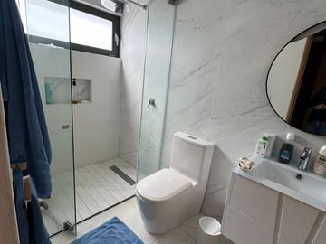 CASA EN VENTA EN JURICA. 12