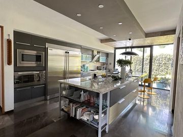 CASA EN VENTA EN JURICA. 12